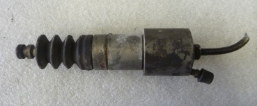 Volvo 850 (LW)-2,5l-Kupplungs Nehmerzylinder-6843128