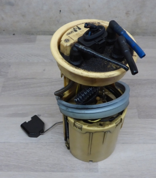 Kraftstoffpumpe 7H0919050D-Volkswagen VW T5 7H 2.5 TDI
