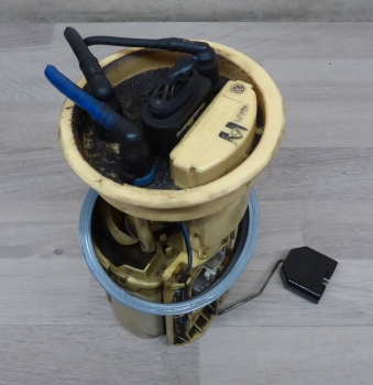 Preview: Kraftstoffpumpe 7H0919050D-Volkswagen VW T5 7H 2.5 TDI