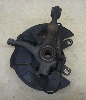 Achsschenkel Radnabe vorne rechts-Mercedes A-Klasse (W168) A 170 CDI