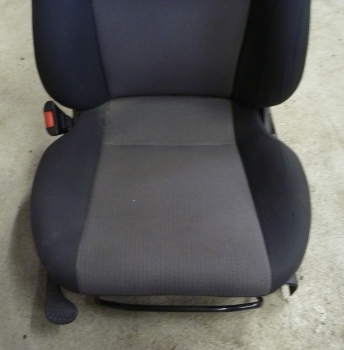 Preview: Fahrer Sitz vorne links-Opel Meriva A 1.7 CDTI