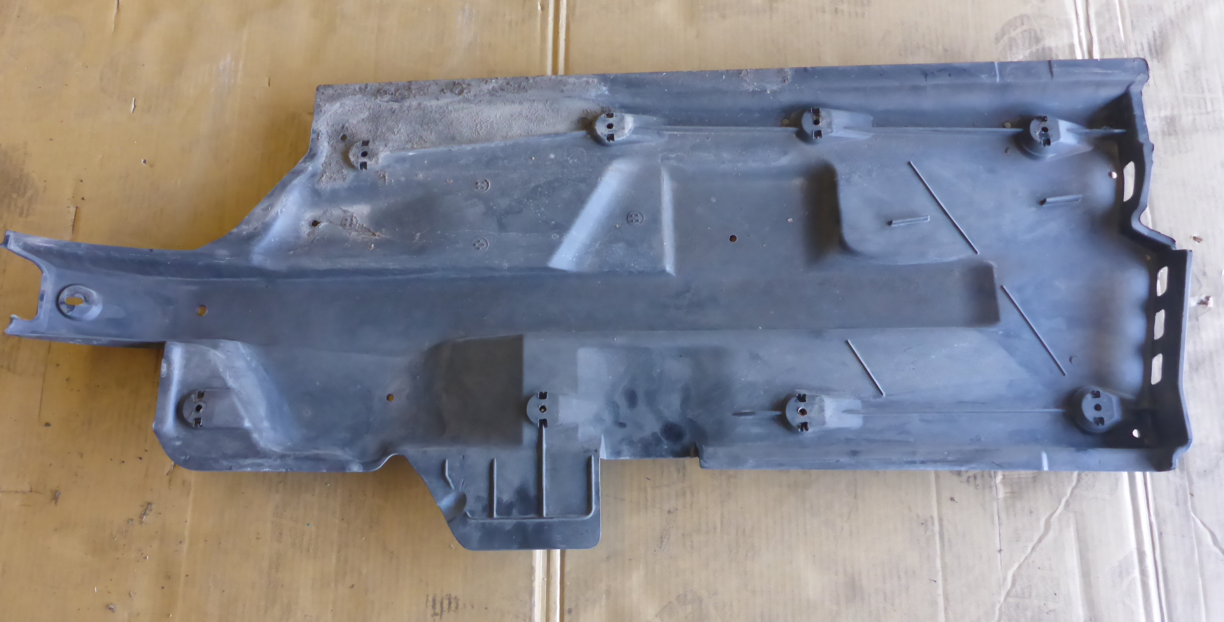 6Q0825237L UNTERFAHRSCHUTZ F/ÜR 6Q0825237J 6Q0825235E VON AUTOTEILE GOCHT