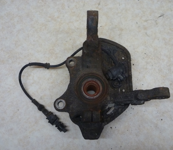 Achsschenkel Radnabe vorne rechts-Opel Meriva 1.8