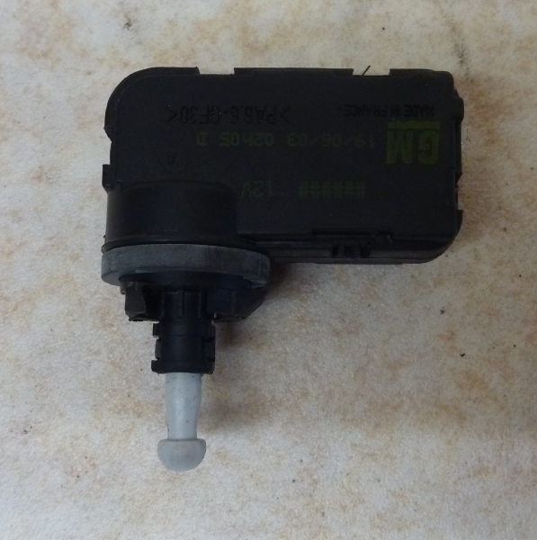 LWR Scheinwerfer Stellmotor-Opel Meriva 1.8